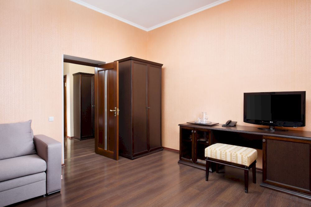 ШАХТЕР, санаторий - 66