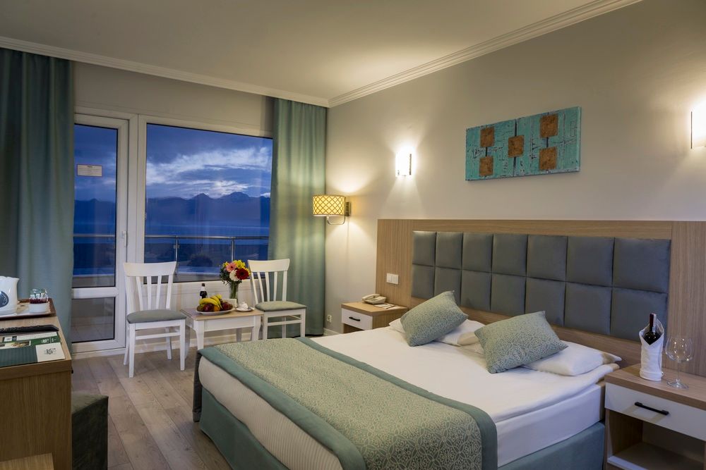 Adonis Hotel - 17