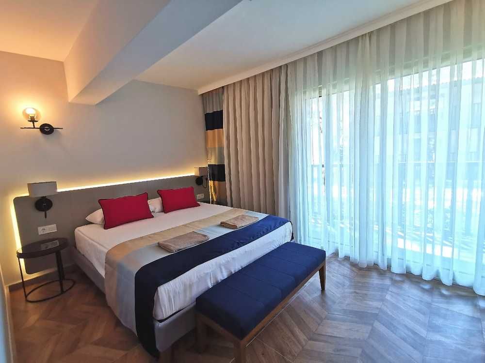 Crystal Flora Pearl Collection - 96