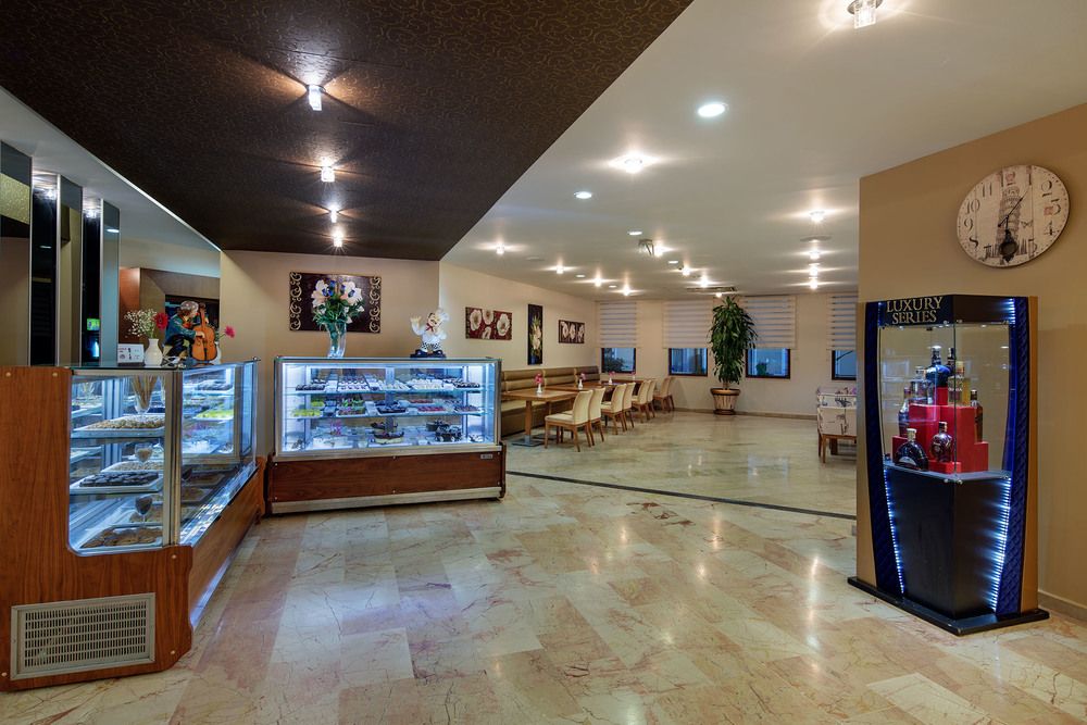 Crystal Flora Pearl Collection - 64