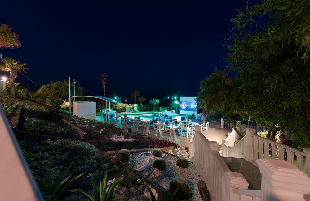 Flora Garden Beach (only adults 16+) - 88