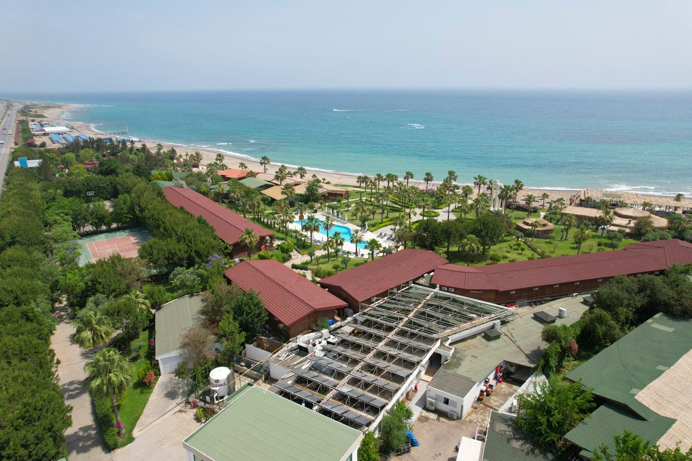 Flora Garden Beach (only adults 16+) - 4