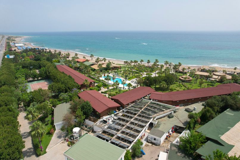 Flora Garden Beach (only adults 16+) - 4