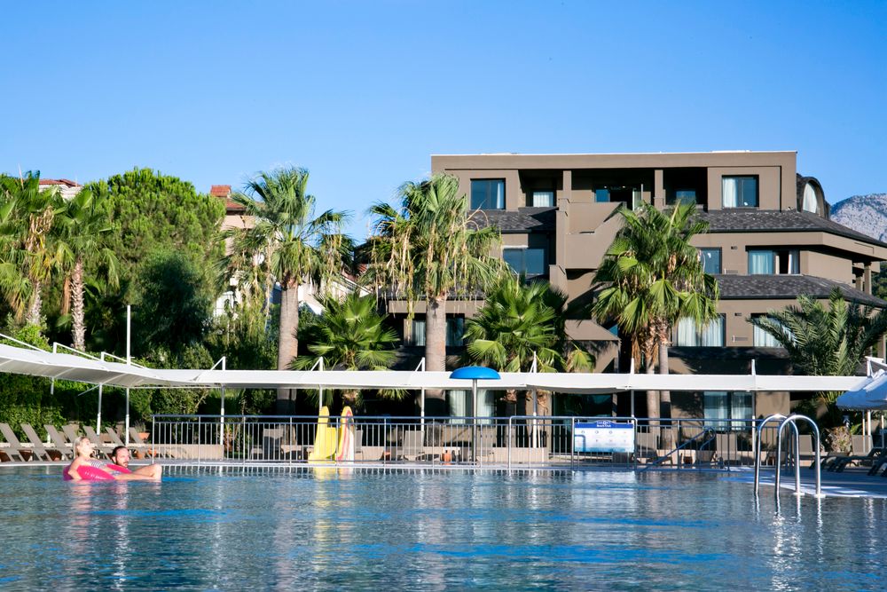 Sailors Beach Club - 36