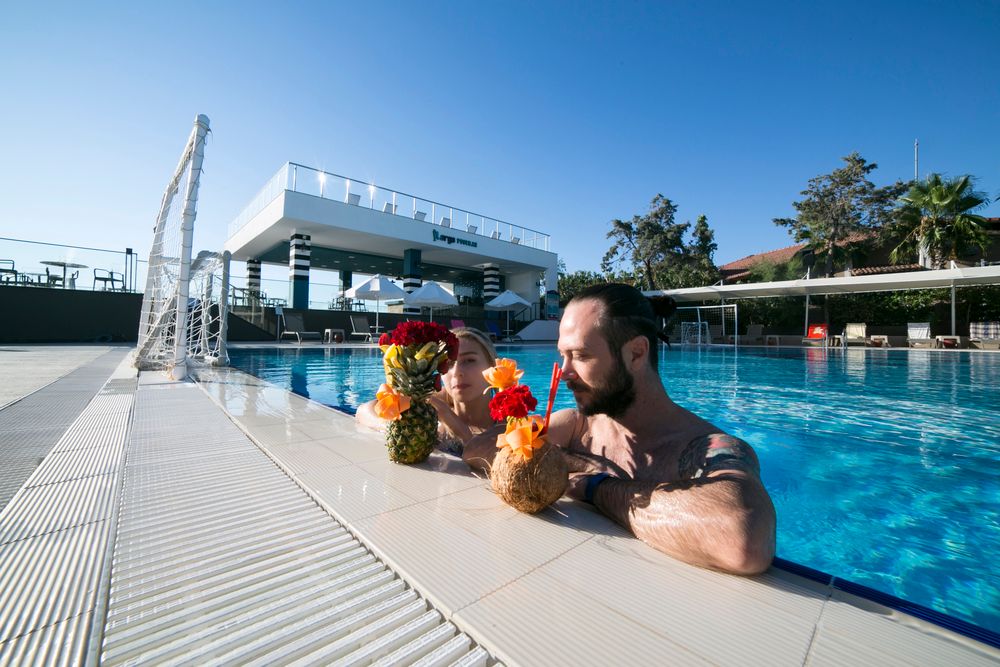 Sailors Beach Club - 35