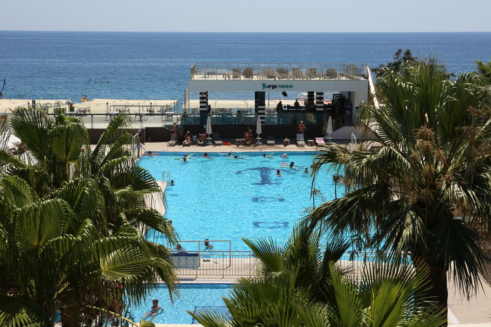 Sailors Beach Club - 34