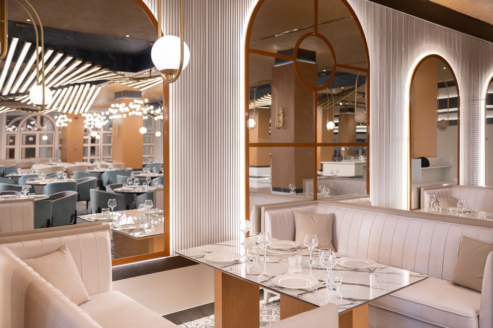 Serenity Queen Hotel - 57