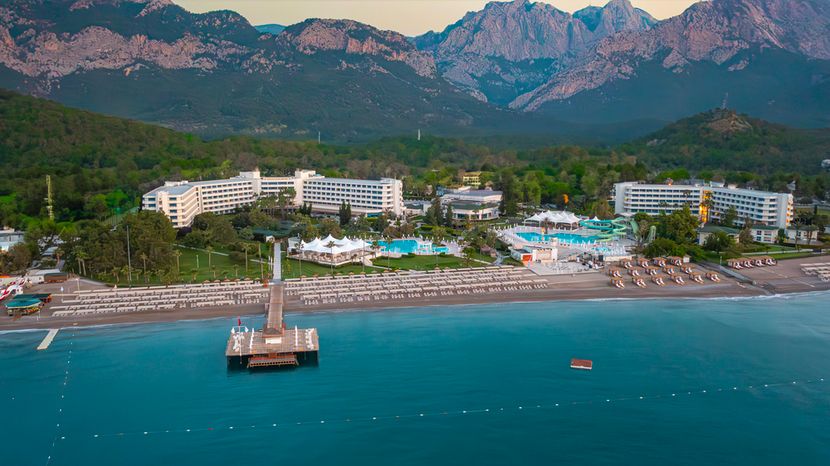 Mirage Park Resort - 3