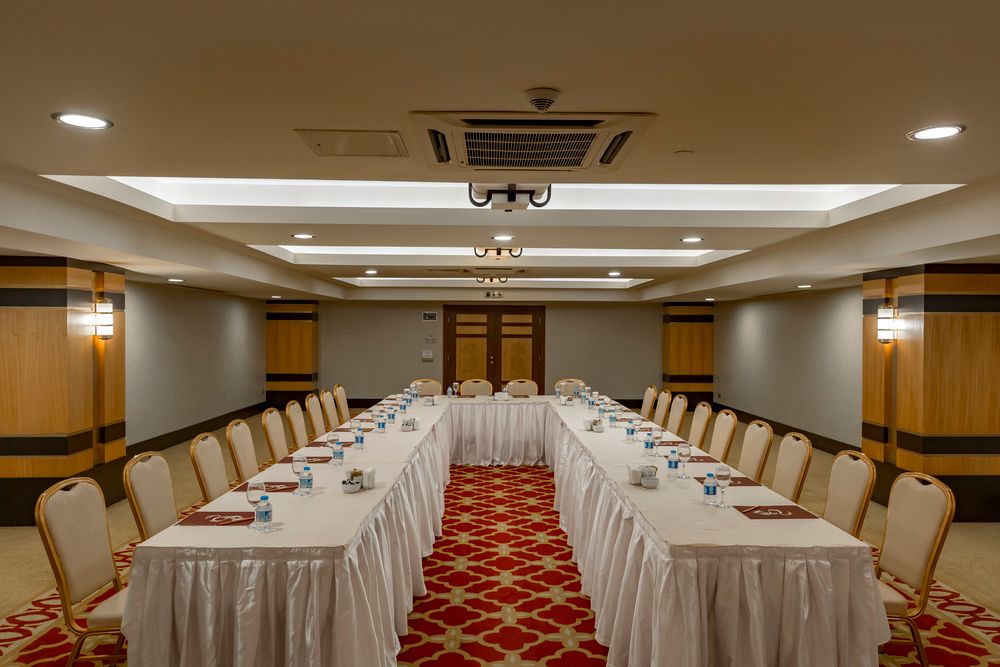 Royal Dragon Hotel - 25