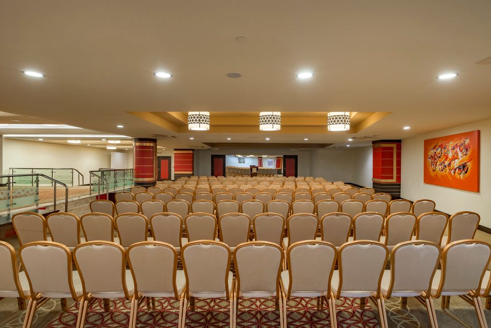 Royal Dragon Hotel - 23