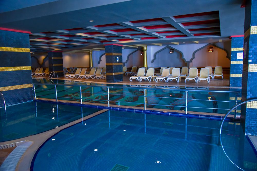 Royal Dragon Hotel - 16