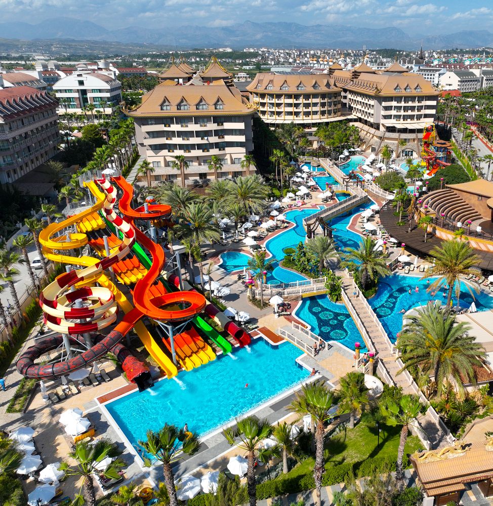 Royal Dragon Hotel - 10