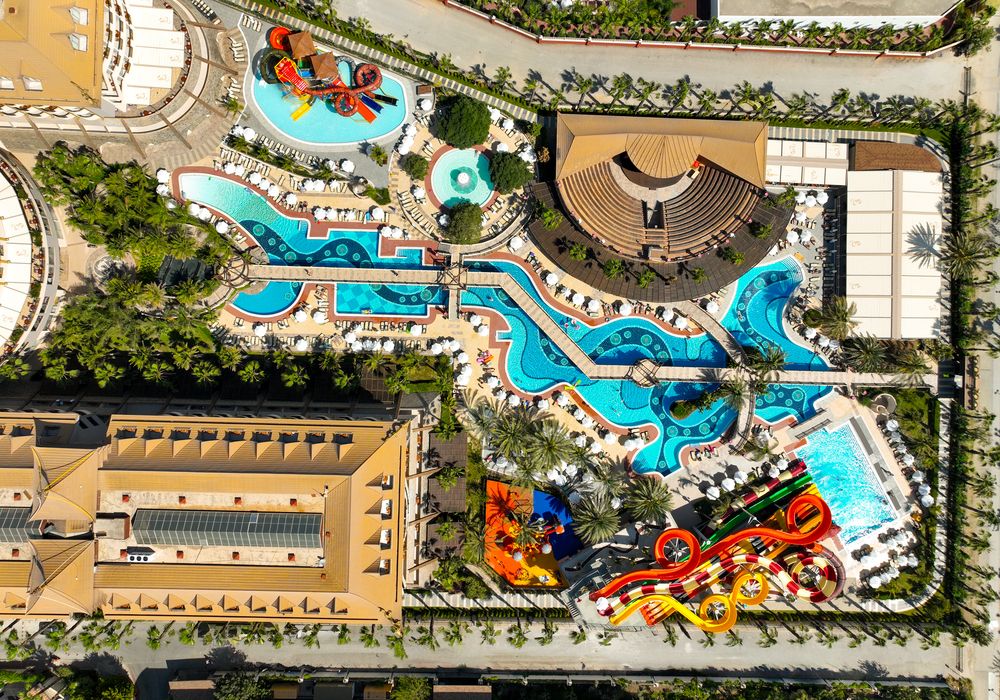 Royal Dragon Hotel - 8