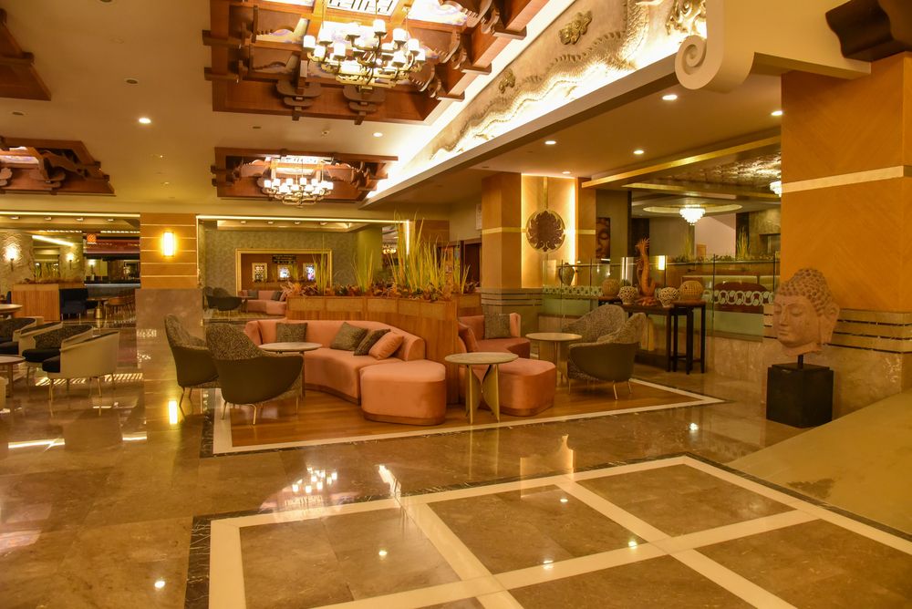 Royal Dragon Hotel - 6