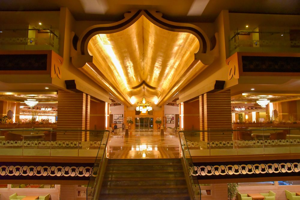 Royal Dragon Hotel - 4