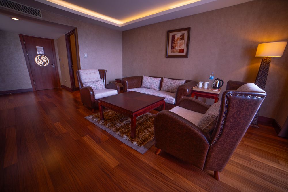 Royal Dragon Hotel - 43