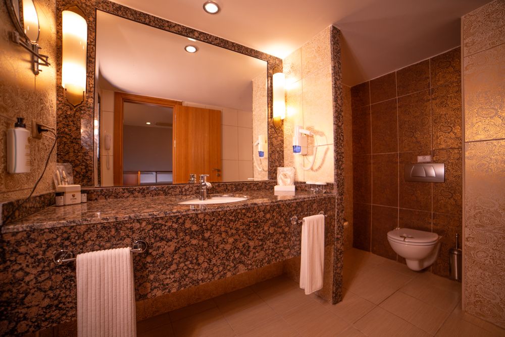 Royal Dragon Hotel - 54