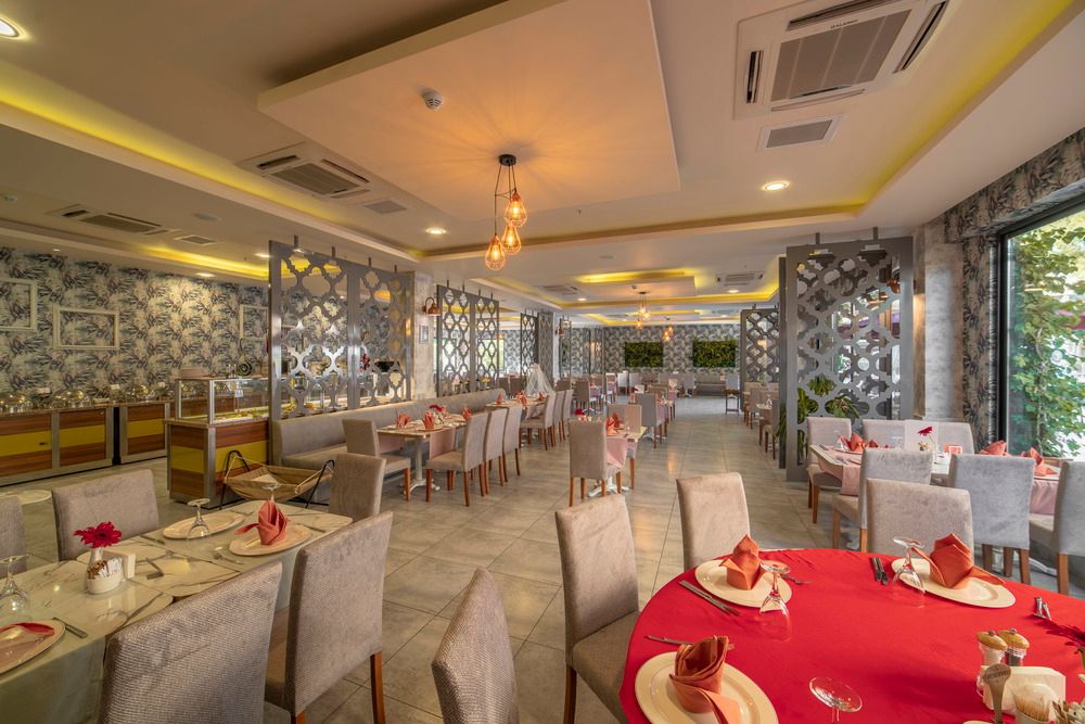 Club Hotel Turan Prince World - 83