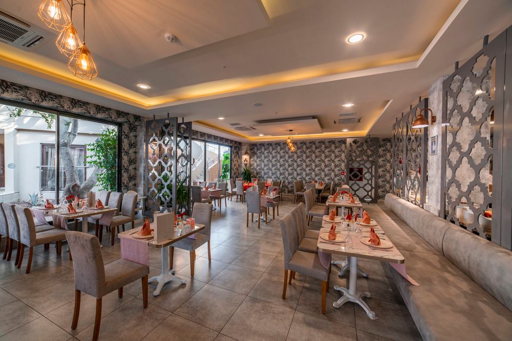 Club Hotel Turan Prince World - 84