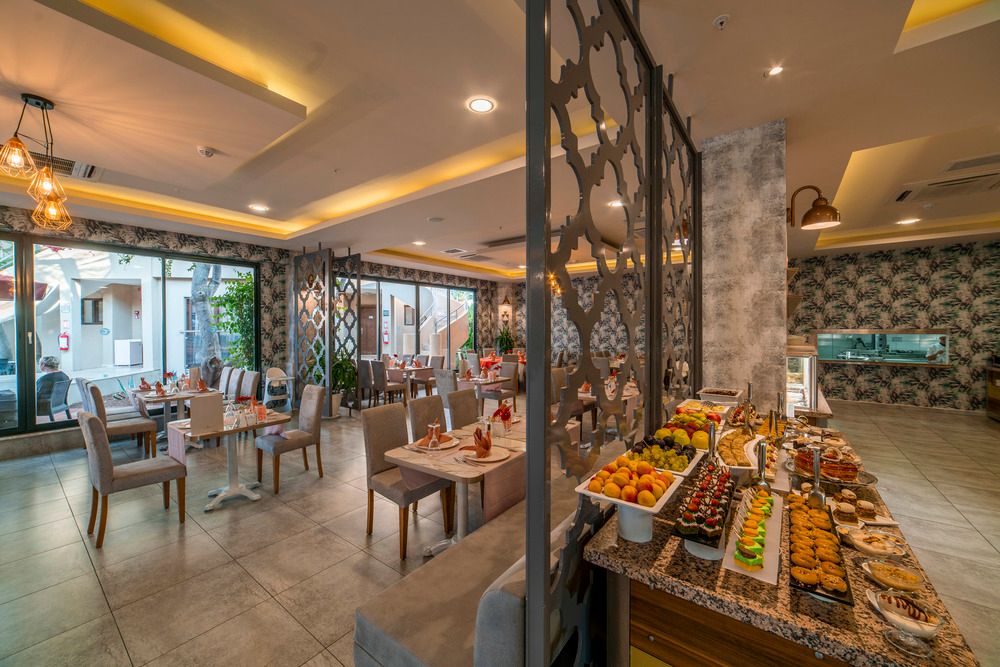 Club Hotel Turan Prince World - 85