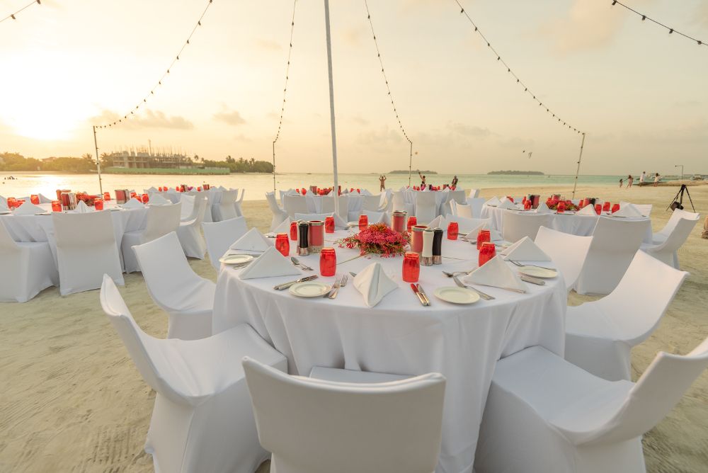 HOLIDAY INN KANDOOMA - 121