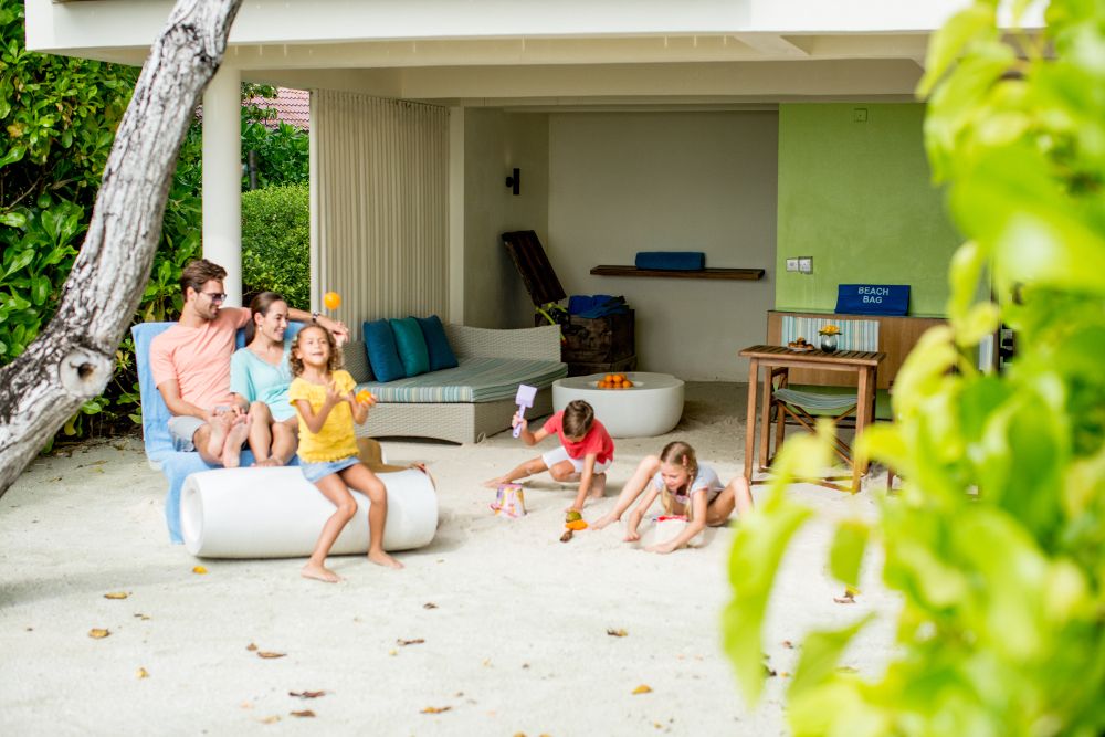 HOLIDAY INN KANDOOMA - 104