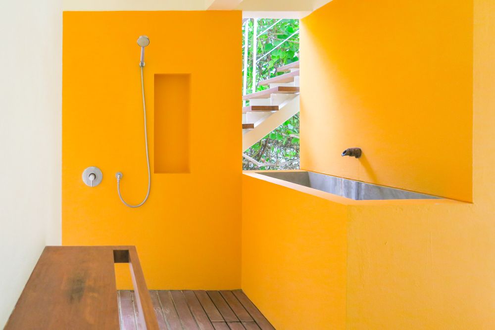 HOLIDAY INN KANDOOMA - 87