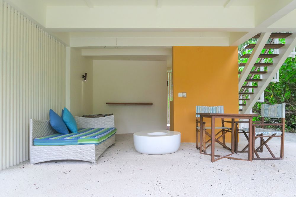 HOLIDAY INN KANDOOMA - 86