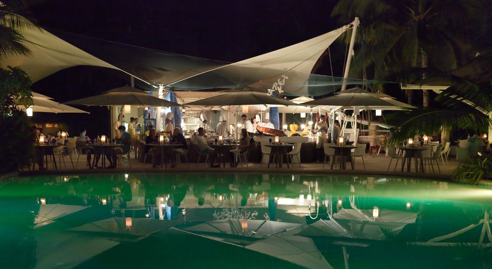 HOLIDAY INN KANDOOMA - 74