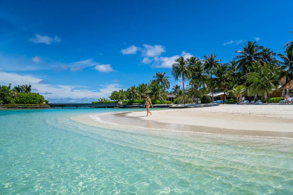 HOLIDAY INN KANDOOMA - 22