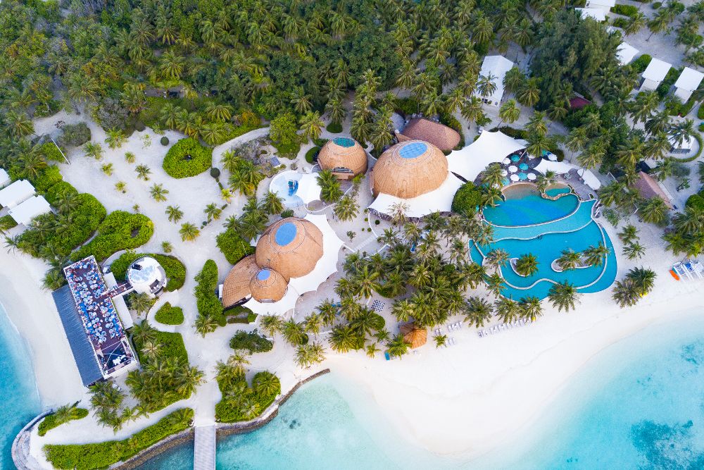 HOLIDAY INN KANDOOMA - 2