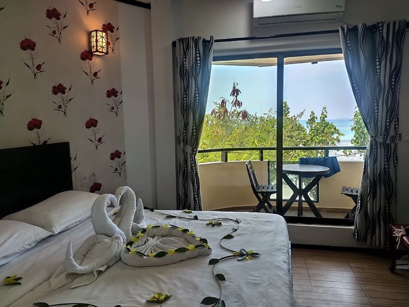 THE CROWN BEACH HOTEL DHIFFUSHI - 4