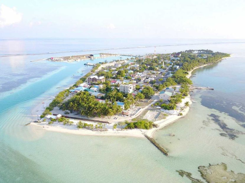 THE CROWN BEACH HOTEL DHIFFUSHI - 1