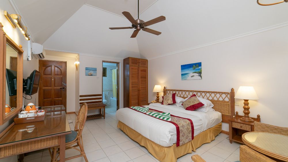 FIHALHOHI MALDIVES (EX. FIHALHOHI ISLAND RESORT) - 31