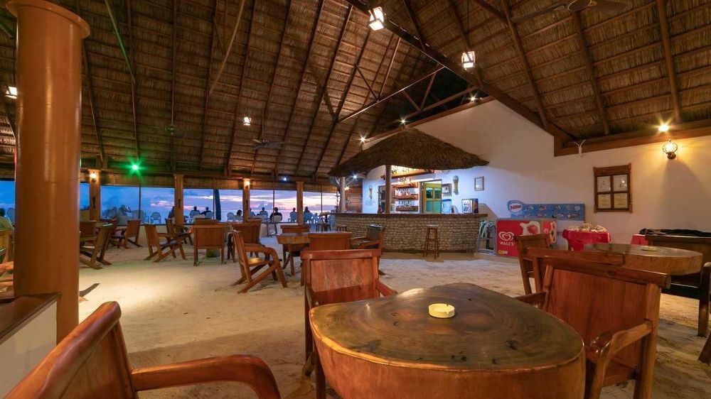 FIHALHOHI MALDIVES (EX. FIHALHOHI ISLAND RESORT) - 12