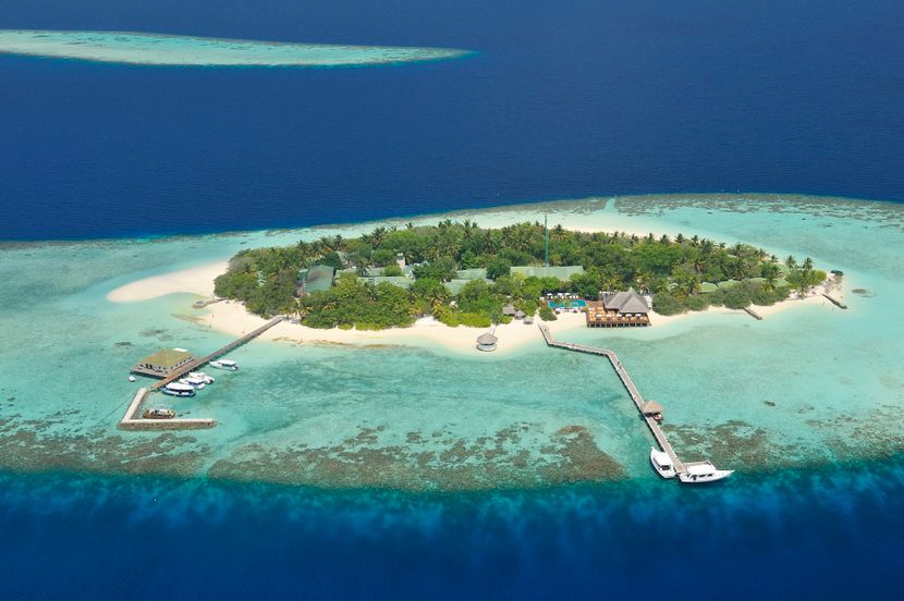 ERI MALDIVES (ex. ERIYADU ISLAND RESORT) - 1