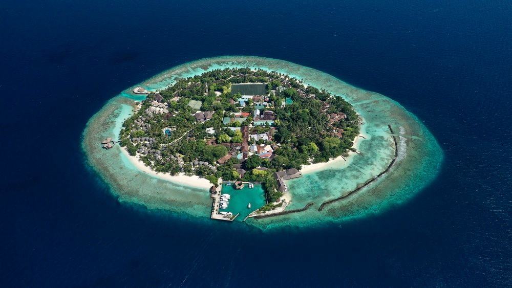 BANDOS ISLAND RESORT & SPA - 1