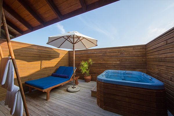 VILAMENDHOO ISLAND RESORT - 6