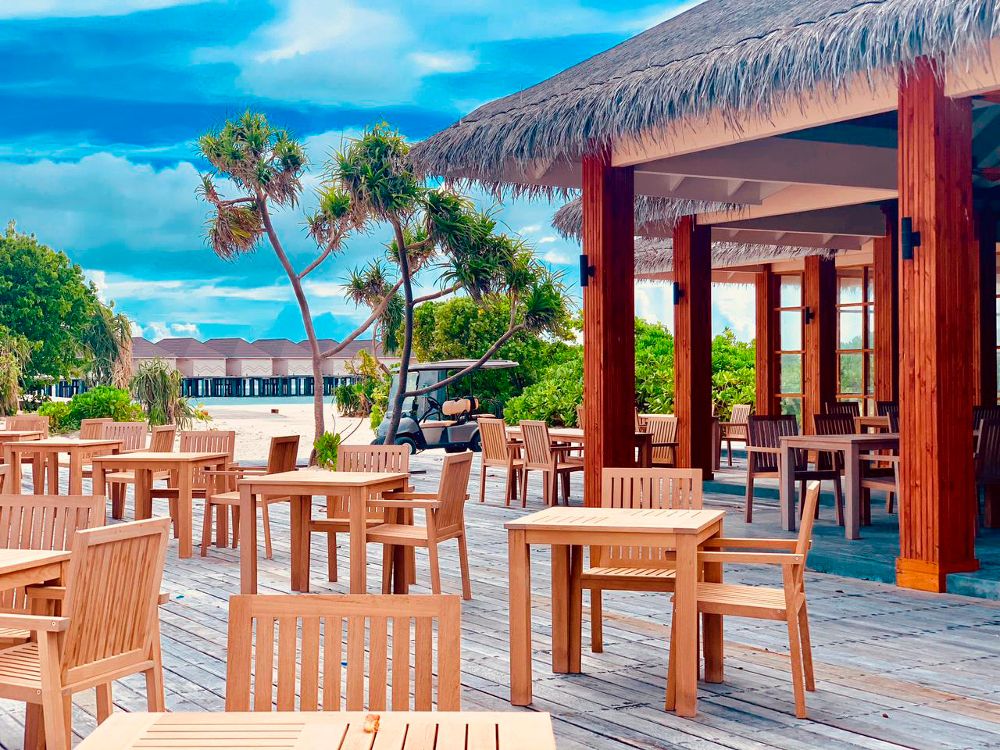 BRENNIA KOTTEFARU - 22