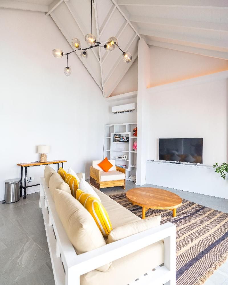 THE STANDARD HURUVALHI - 170