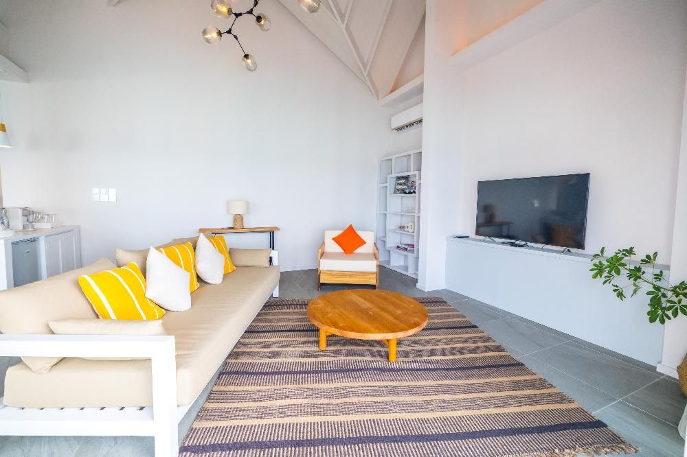 THE STANDARD HURUVALHI - 166