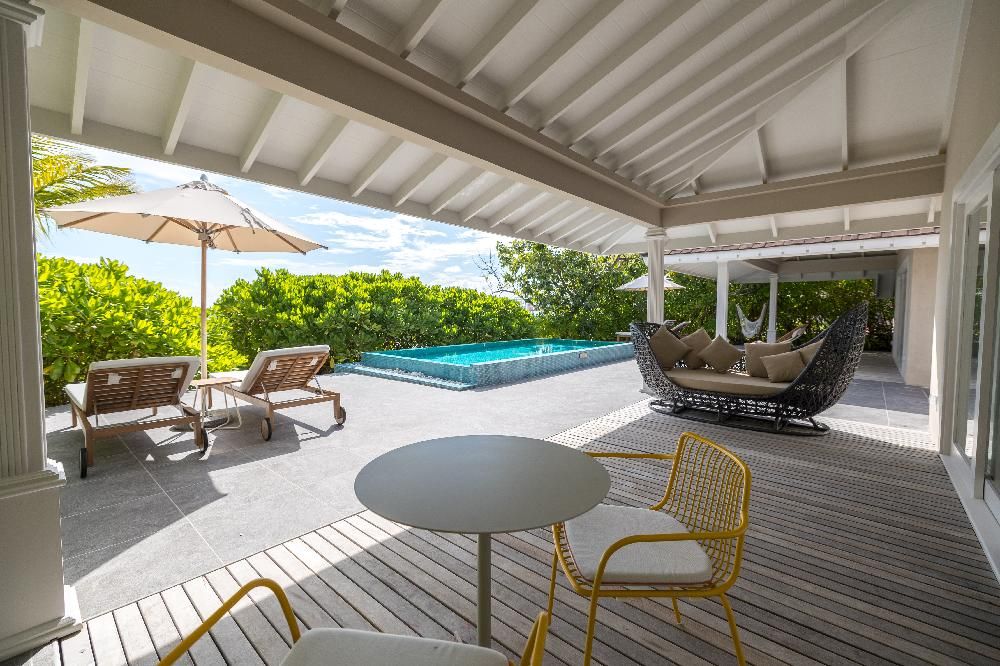 THE STANDARD HURUVALHI - 110