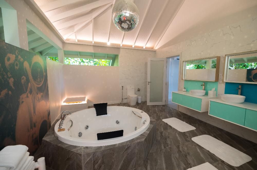 THE STANDARD HURUVALHI - 109