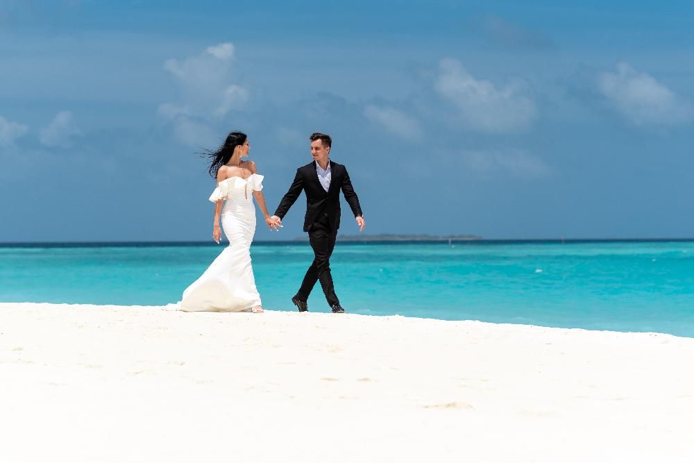 THE STANDARD HURUVALHI - 81