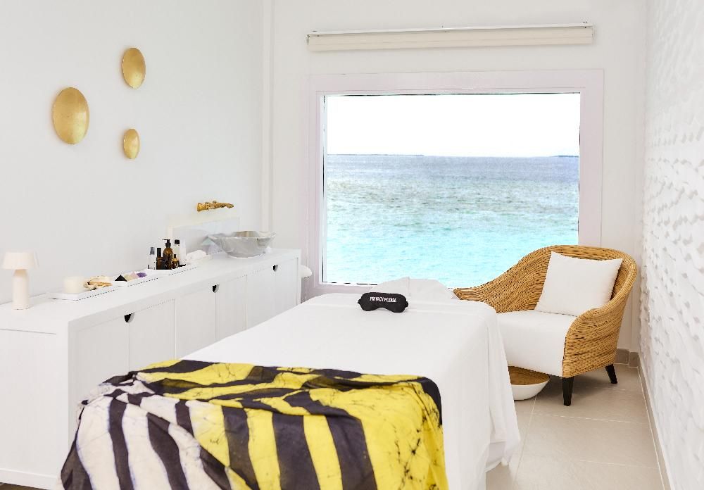 THE STANDARD HURUVALHI - 53