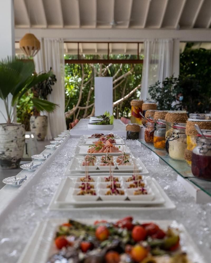 THE STANDARD HURUVALHI - 32