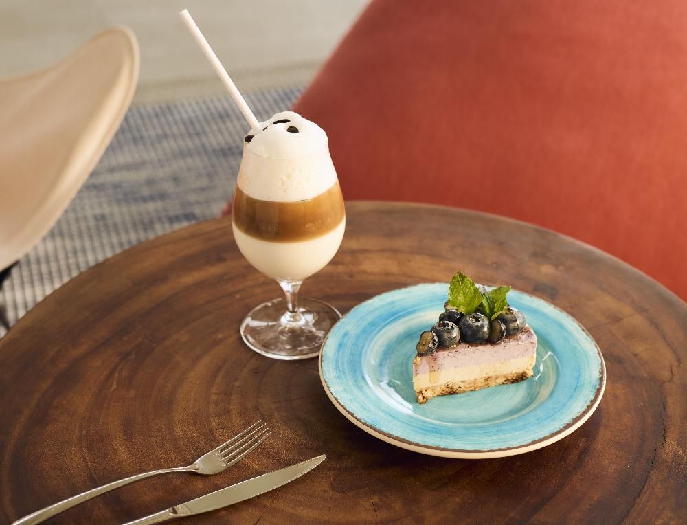 THE STANDARD HURUVALHI - 24