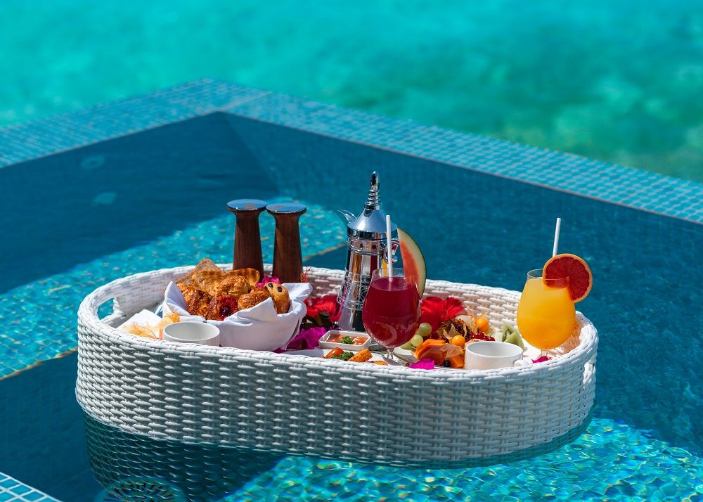 THE STANDARD HURUVALHI - 21