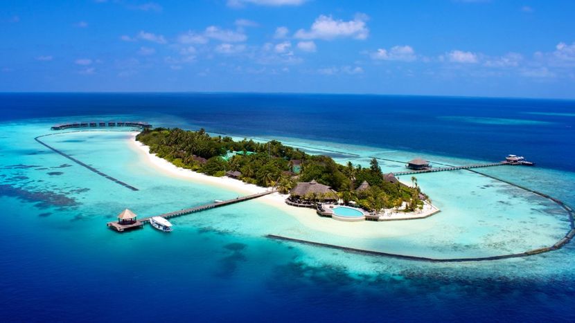 KOMANDOO ISLAND RESORT (only adults 18+) - 1