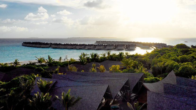 KUREDHIVARU RESORT AND SPA (ex. MOVENPICK RESORT KUREDHIVARU) - 4